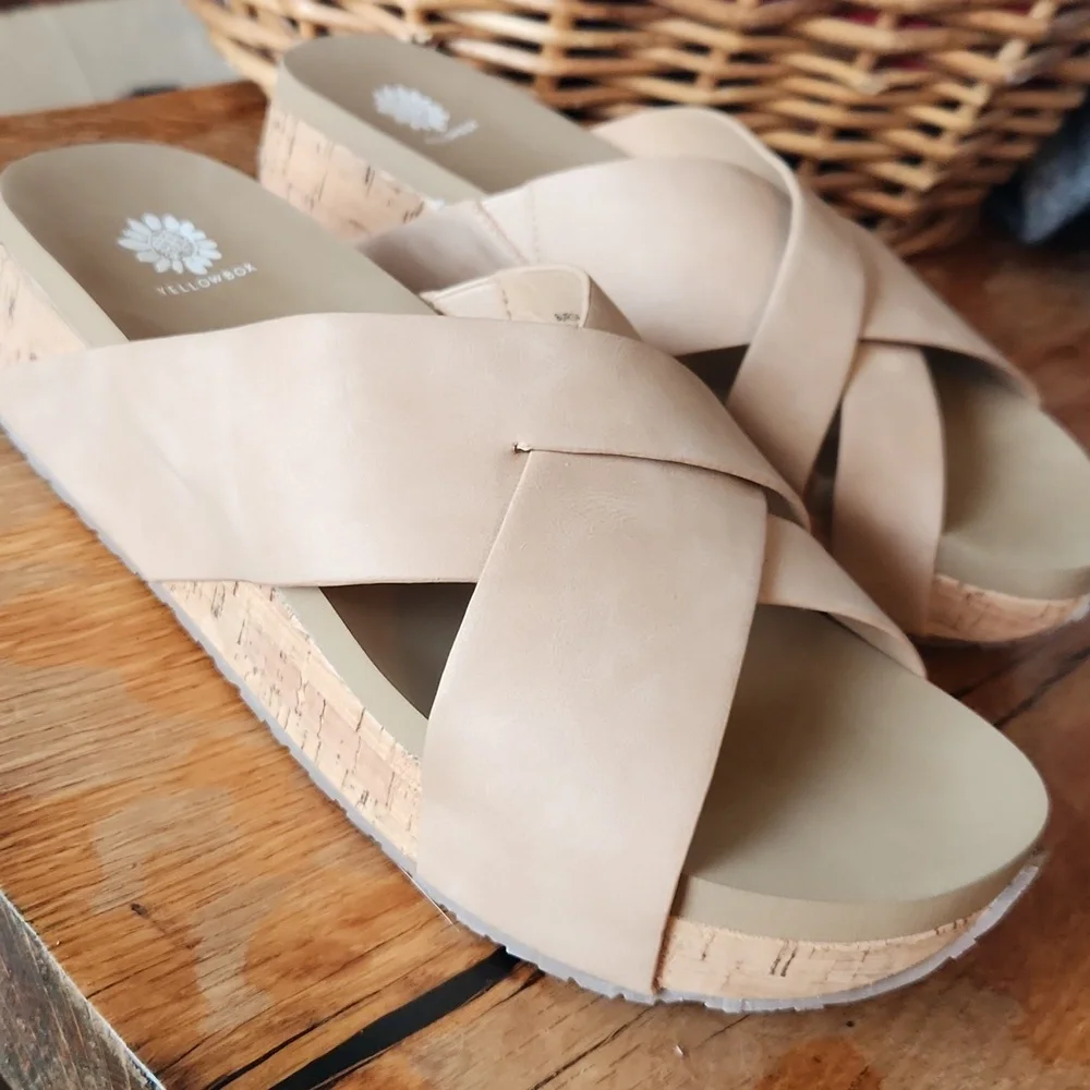 Yellow Box Bursa Sandals 9.5 Platform Wedges Wide Strappy Tan Cork